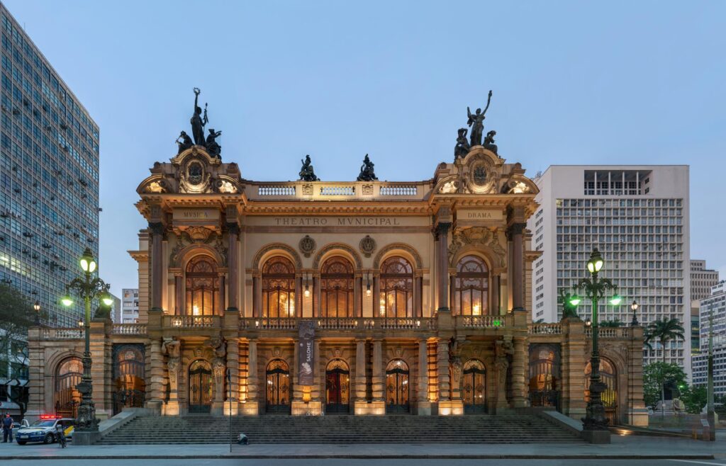 Image of - File:Teatro Municipal de São Paulo 8.jpg